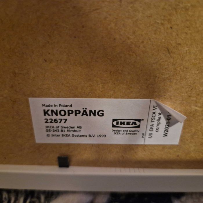 Ramy Ikea Koppang z plakatami