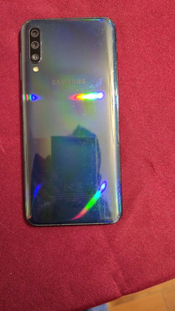 Samsung A50 em bom estado