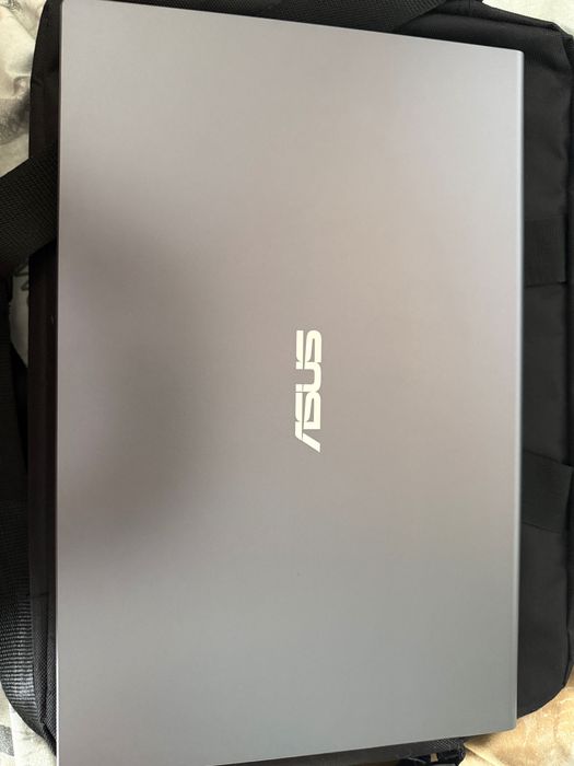 Asus VivoBook Х515ЕА_Х515ЕА в хорошем состоянии