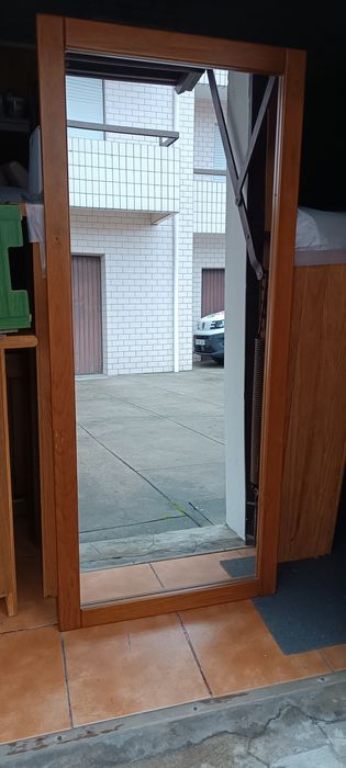 Espelho horizontal/vertical com rebordo em pinho maciço