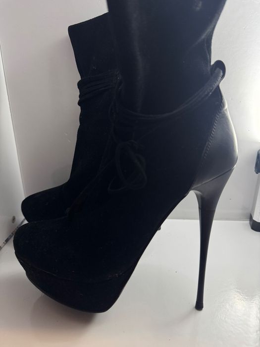 Сапожки замшевые Molared 36 размер