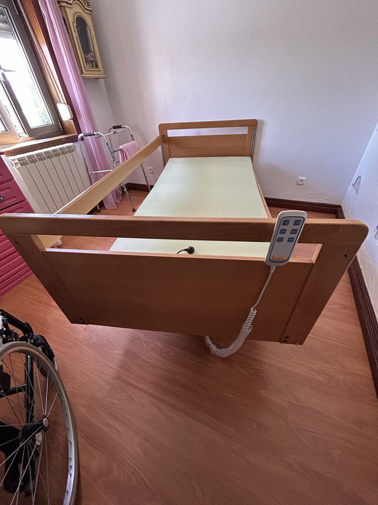 Cama eletrica geriatrica para pessoa acamada