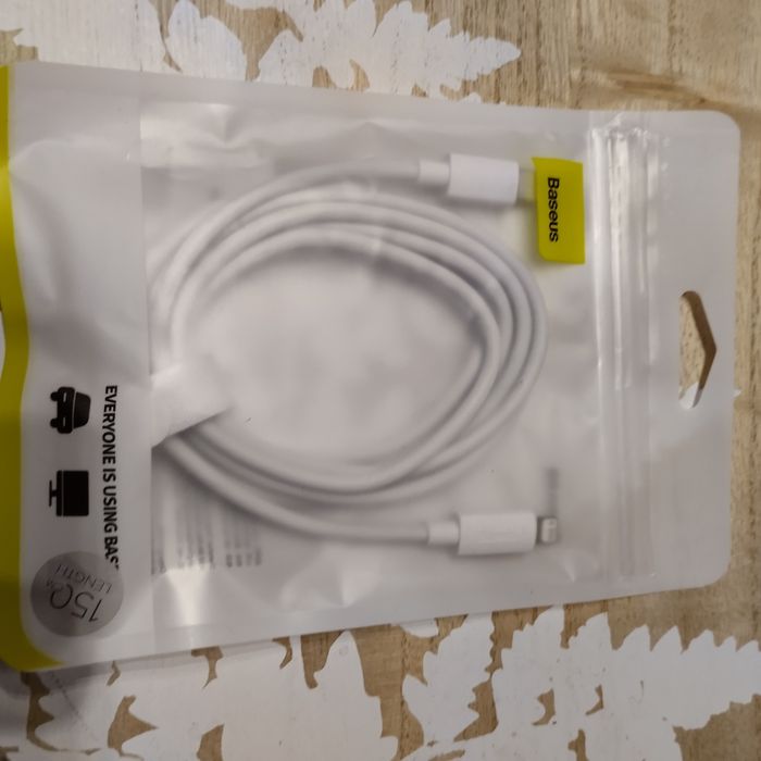 Kabel USB typu lightning długość 150 cm