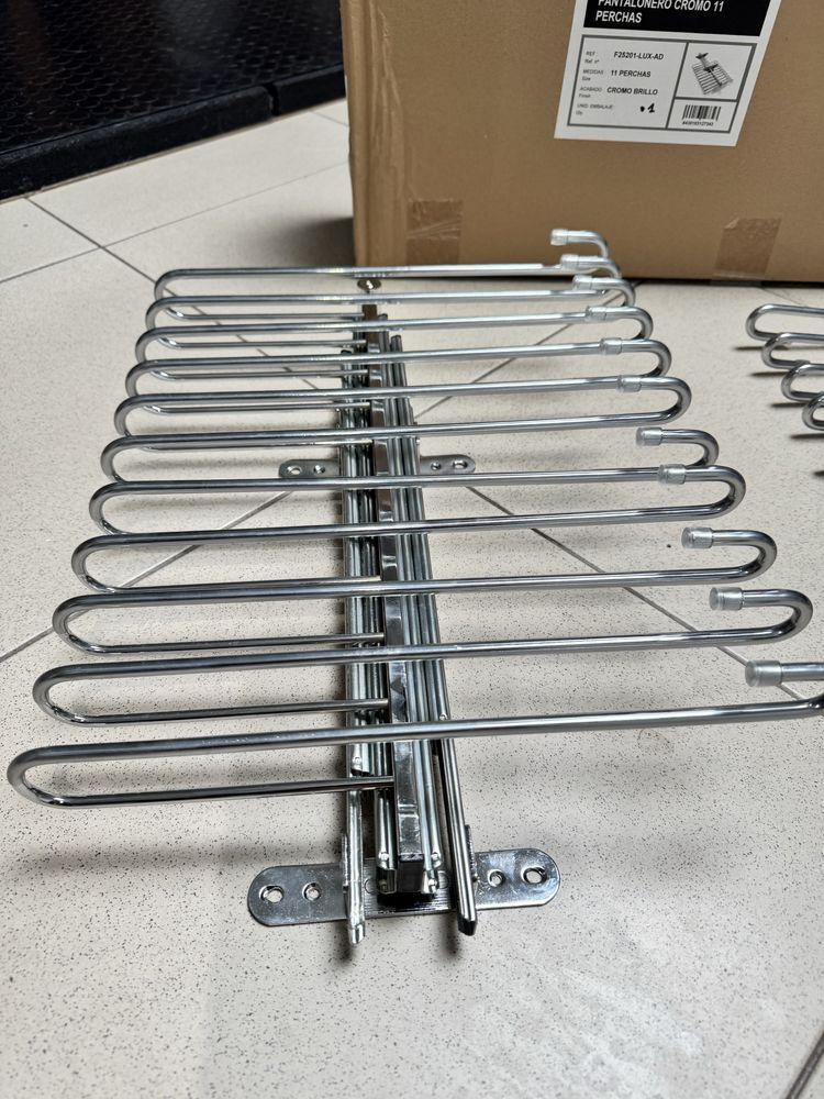 Suporte para calças