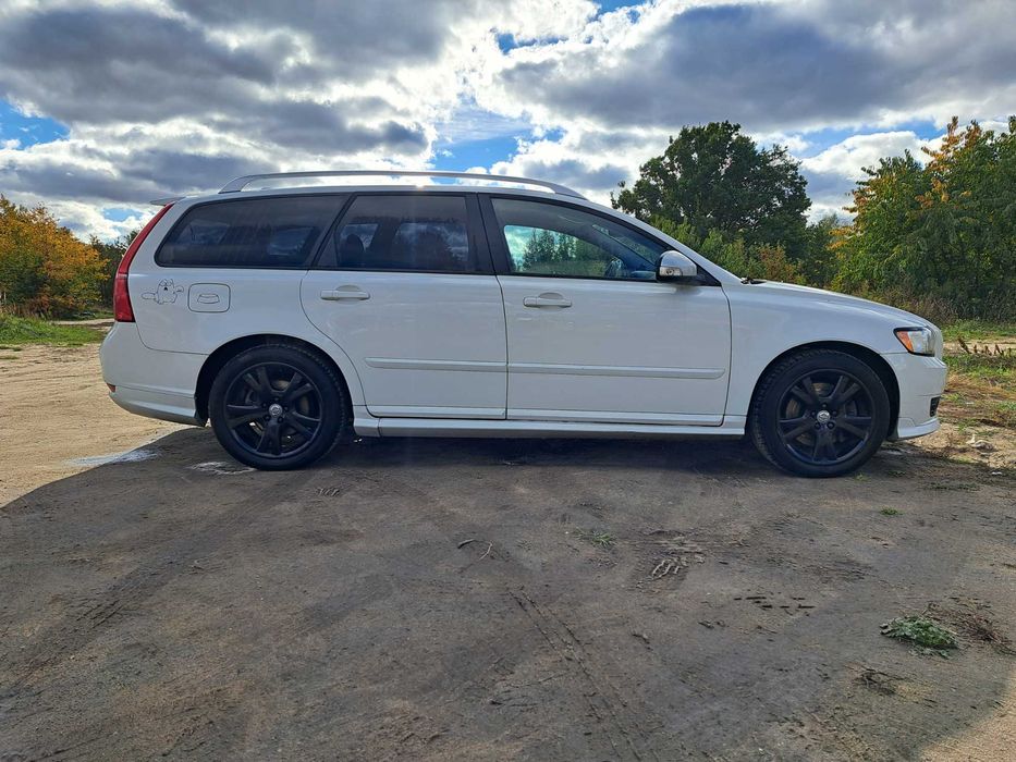 Volvo v50 2012 D4 R-Design Automat Euro 5