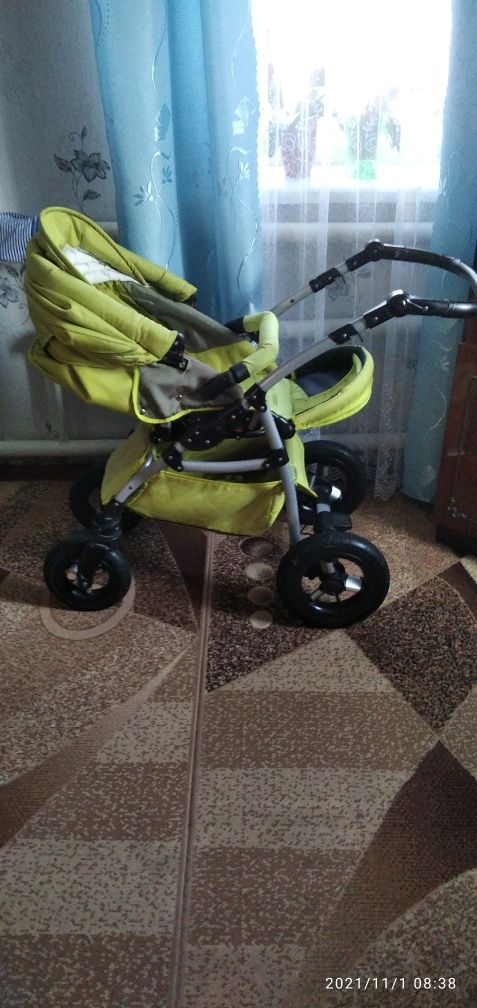 Продам детскую коляску