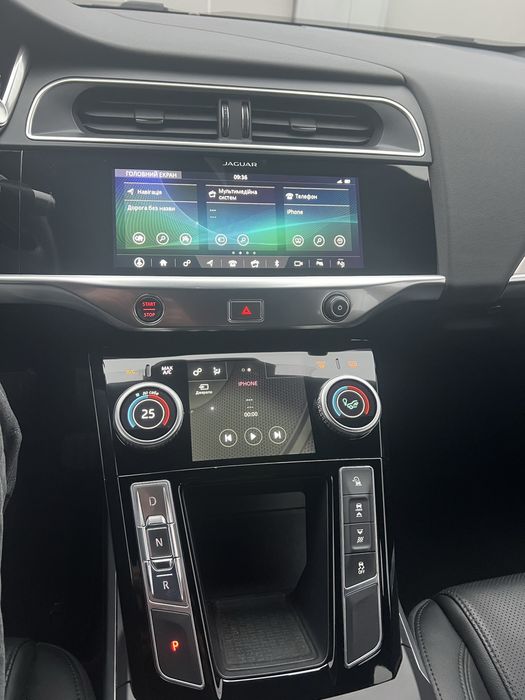 Jaguar I pace 2018