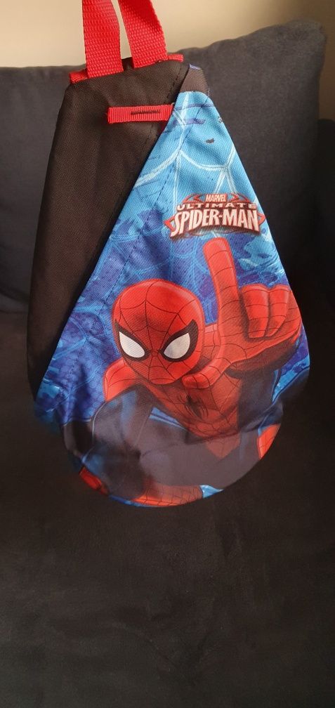 Plecak  Spidermen na ramie