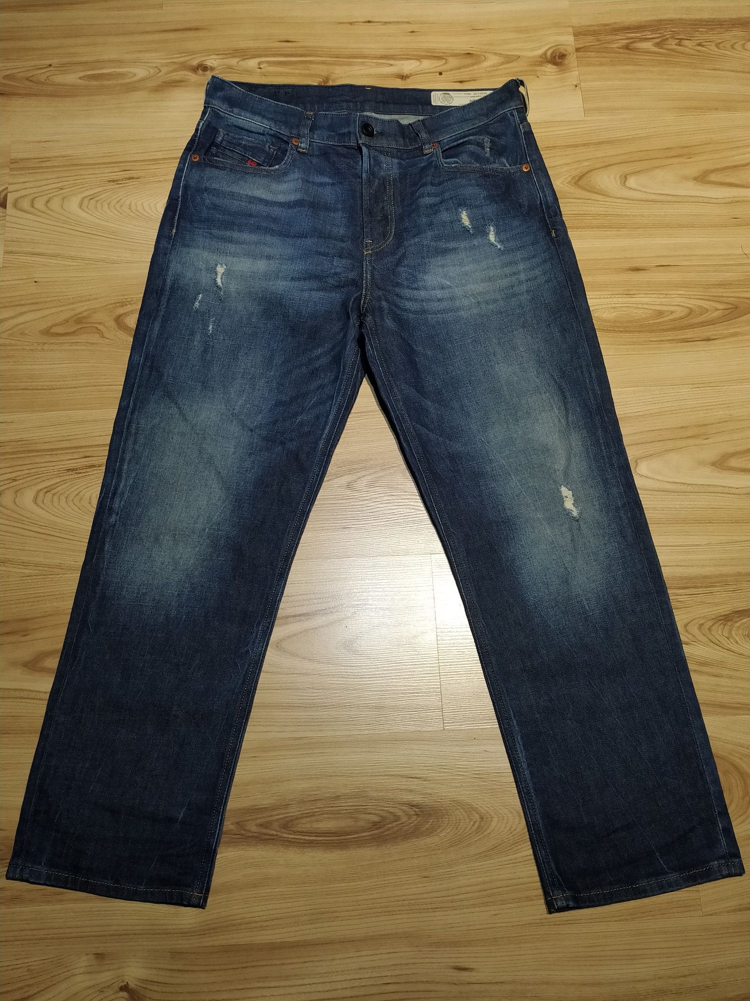 Niebieskie Spodnie Jeansowe Dżinsowe Z Przetarciami Diesel Industry