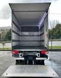 Transportes contentor plataform. E Serviços de Pronto Socorro Reboque.