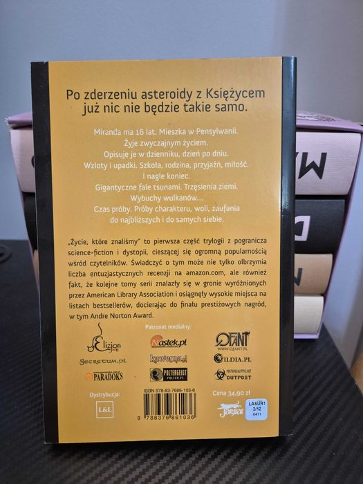 Książka Ocaleni Życie, które znaliśmy, S.B. Pfeffer