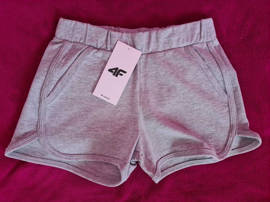 Szorty, spodenki 134 cm nowe