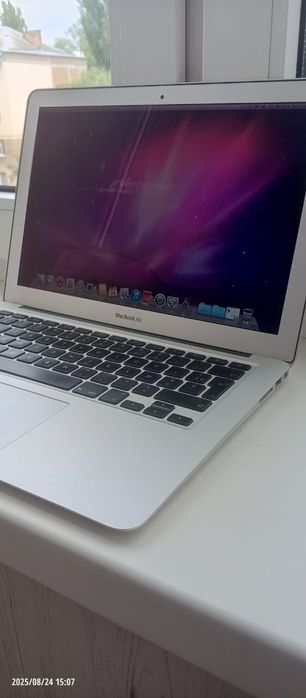 MacBook Air (13-inch, Late