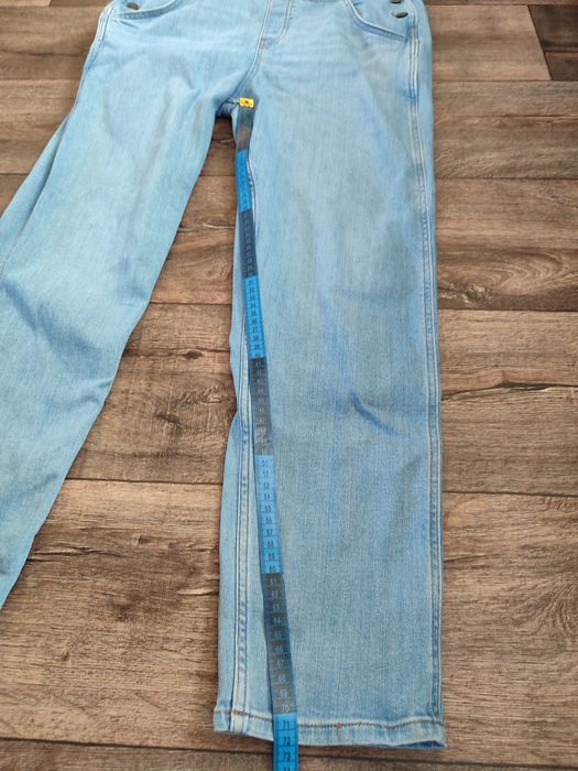 Джинсовий комбінезон