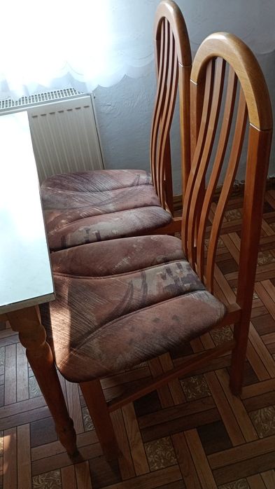 Sprzedam stół i krzesła