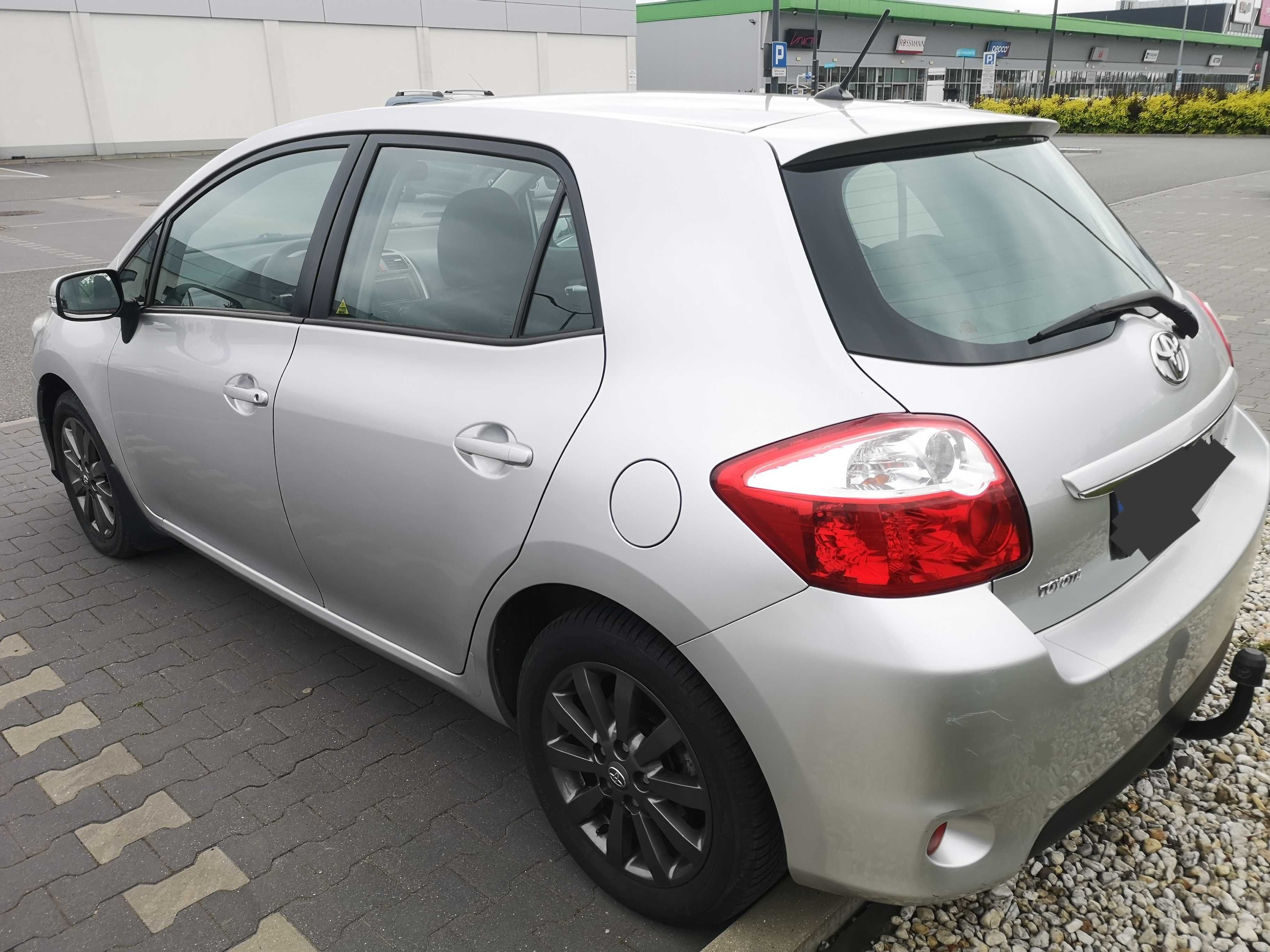 Auris 1.6 Valvematic 132KM 2011r.