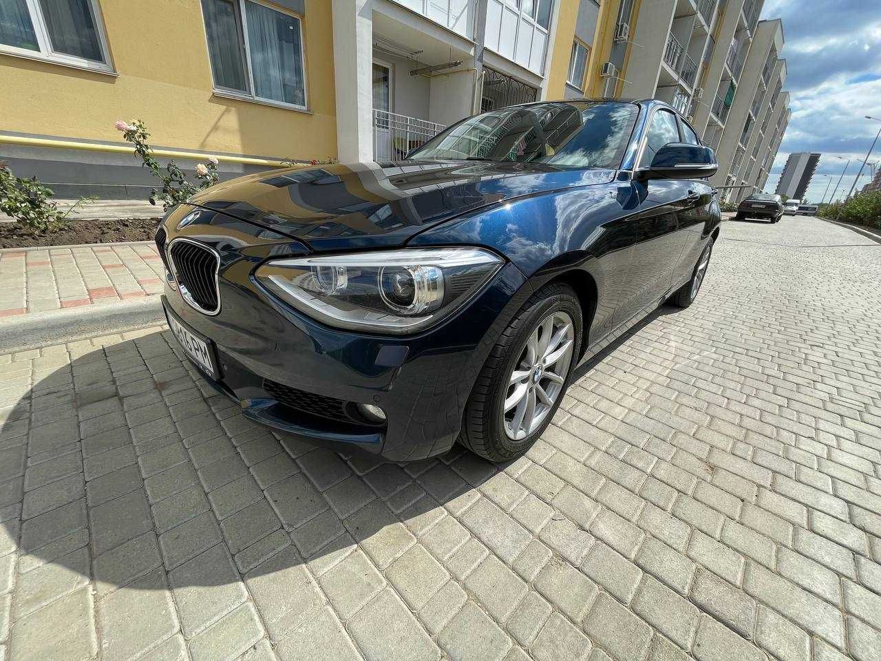 BMW 118d F20 midnight blue