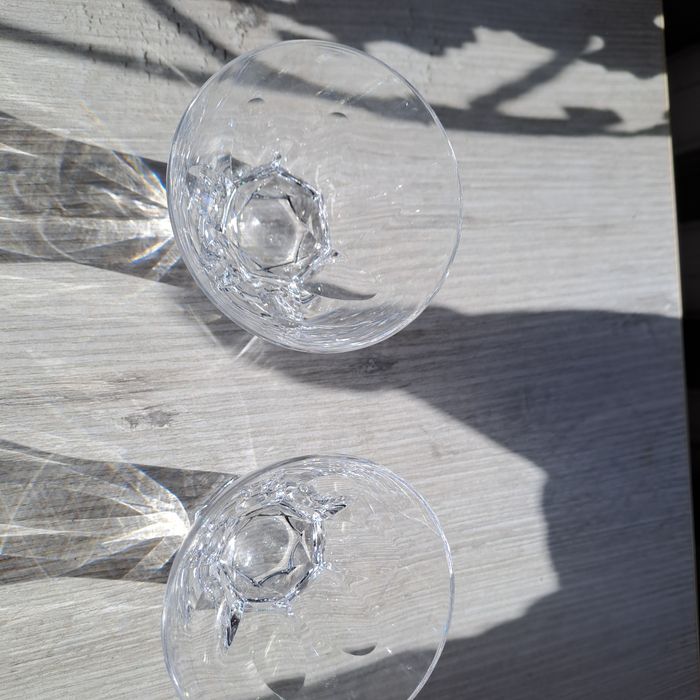 Kryształowe kieliszki Prisma.