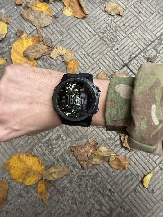 Продам тактичний годинник Garmin Tactix Charlie у гарному стані
