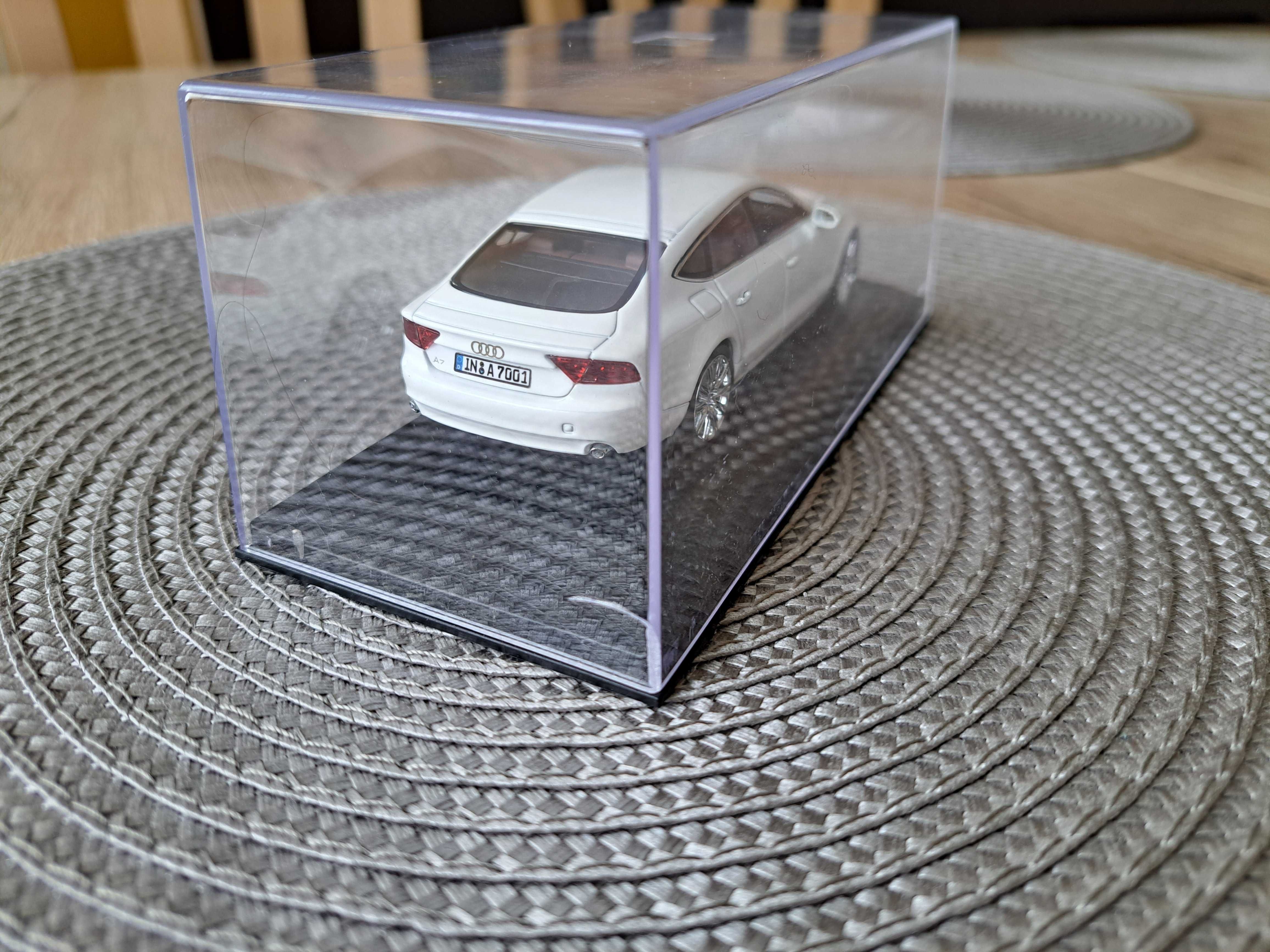 AUDI A7 Sportback Minichamps 1:43