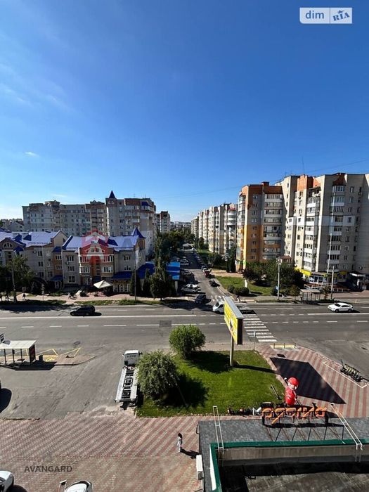 Простора квартира мікрорайон Поділля з якісним ремонтом