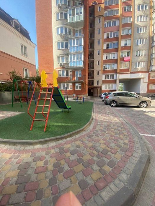 Продаж 3 км квартири на Коцюбинського в новобудові з індивідуальним