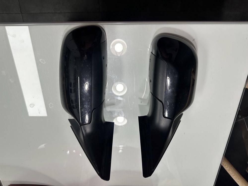 Farois trazeiros e espelhos de audi A4 avant 1998