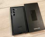 Samsung Galaxy S23 Mało używany jak nowy Gwarancja.