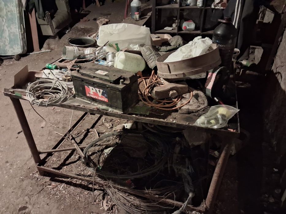 2 Mesas de trabalho com torno