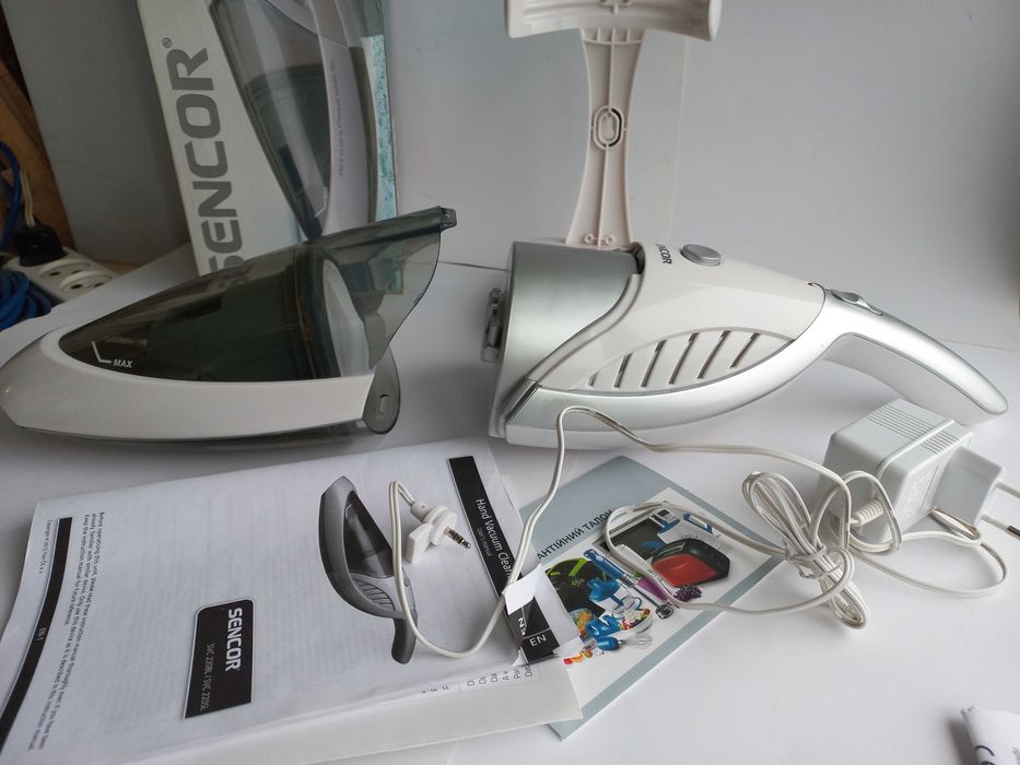 Ручний акумуляторний пилосос SENCOR Cordless Vacuum Cleaner SVC 220 SL