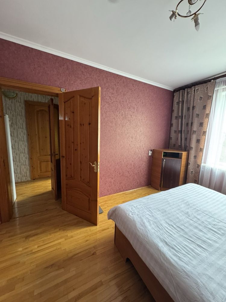 Продаж 3-кімнатної квартири