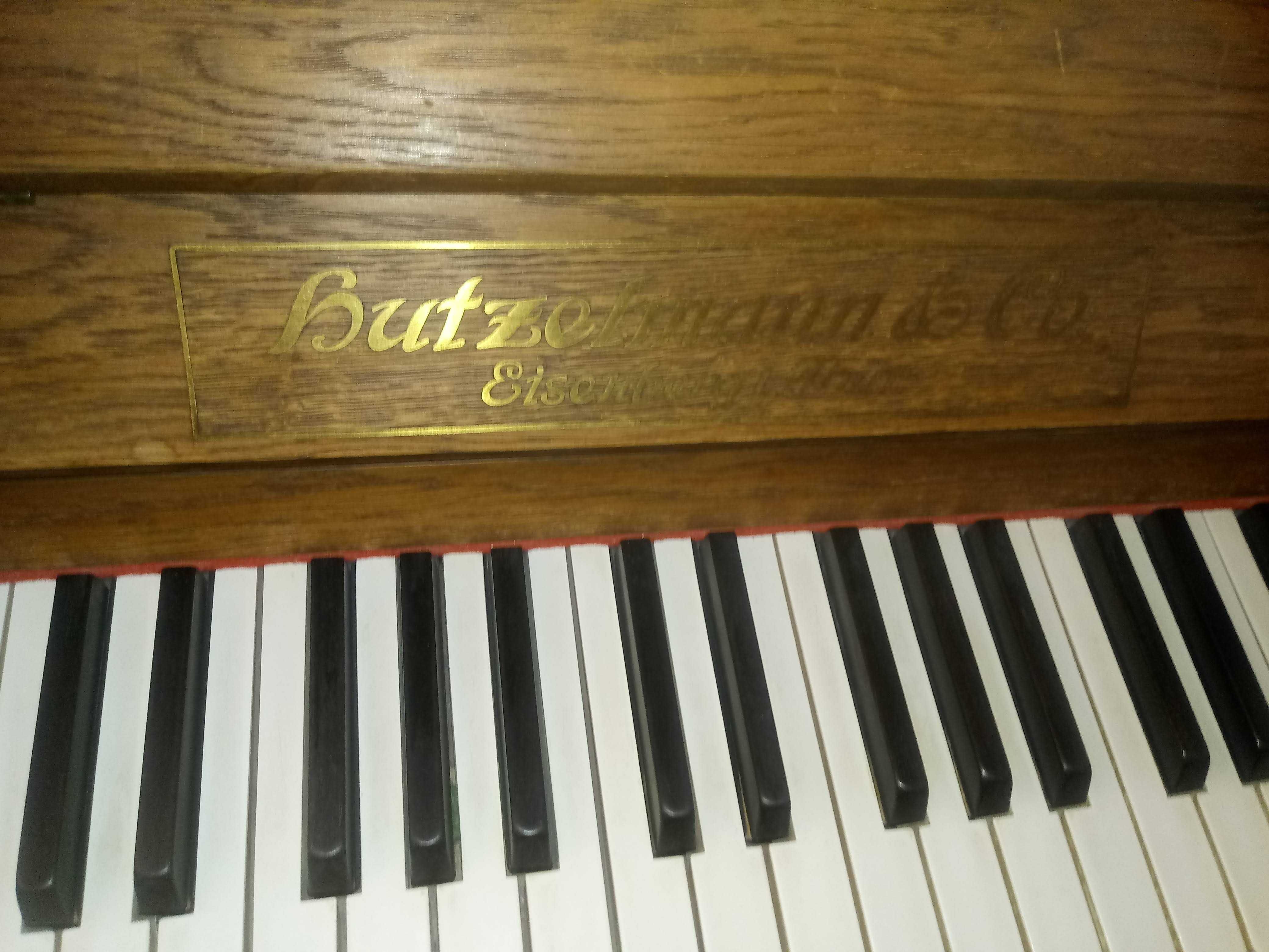 Pianino Hutzelmann
