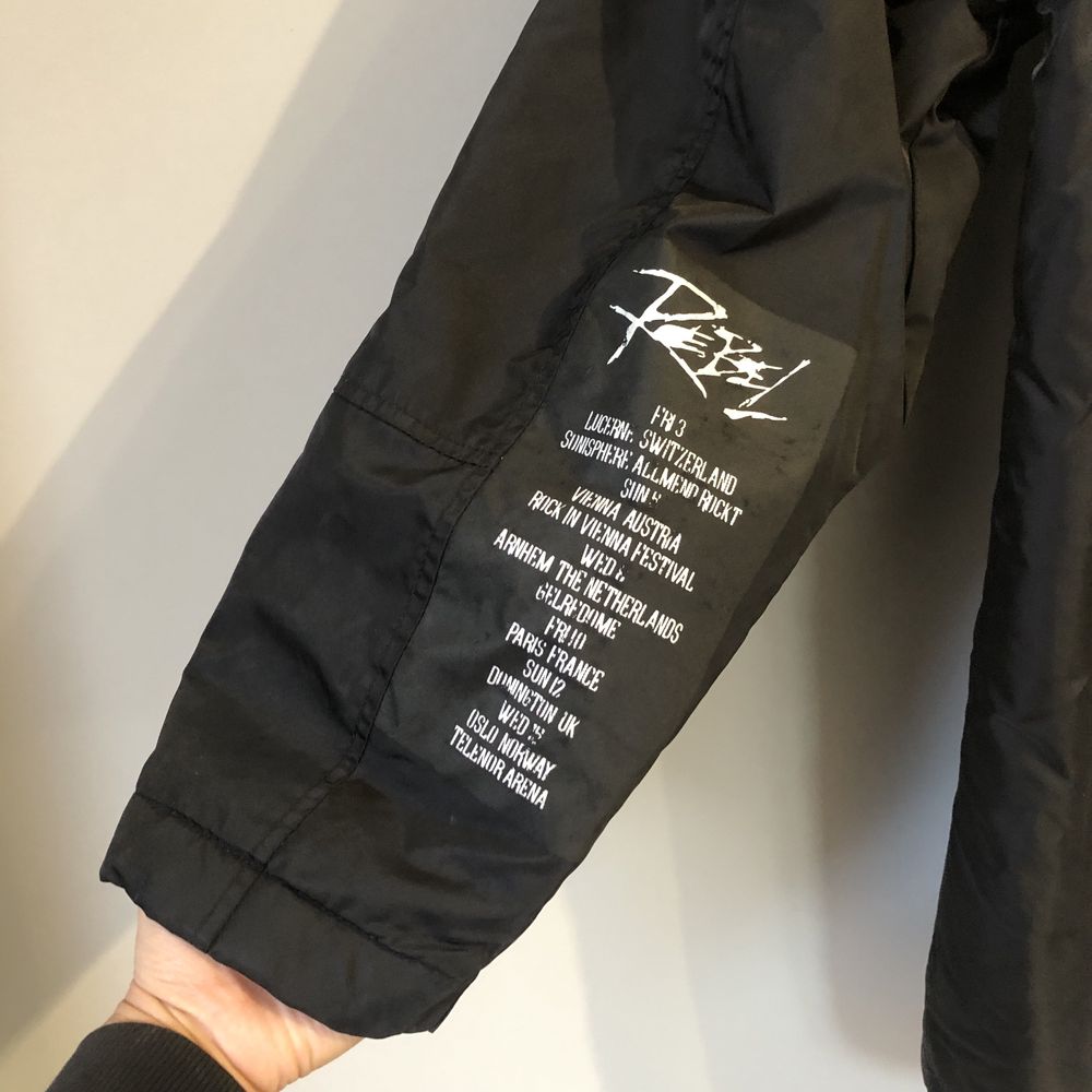 Парка куртка Reserved чорного кольору в розмірі чоловіча