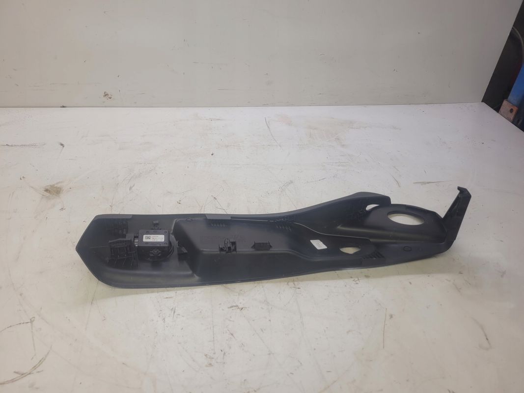 OSŁONA ZAŚLEPKA FOTELA PRAWA AUDI A4 B9 8W0881326N