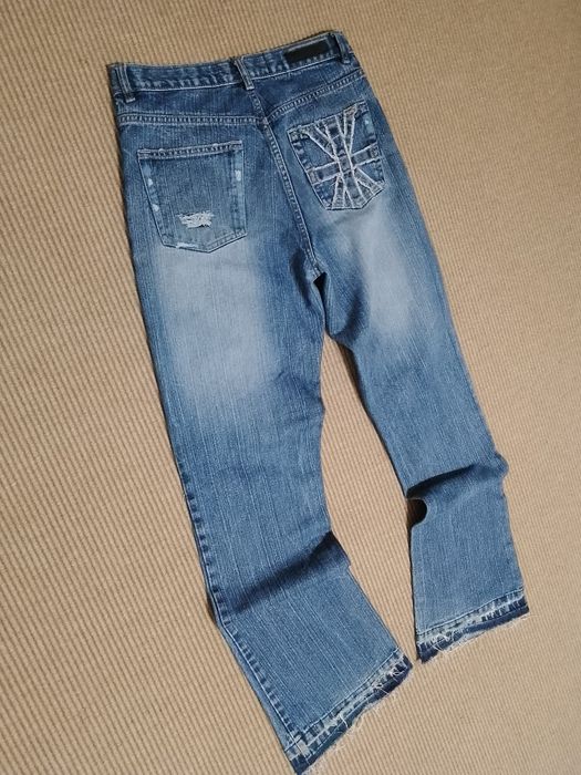 Кастом клеш джинсы с офигенным фитом distressed jeans Zara flared typ