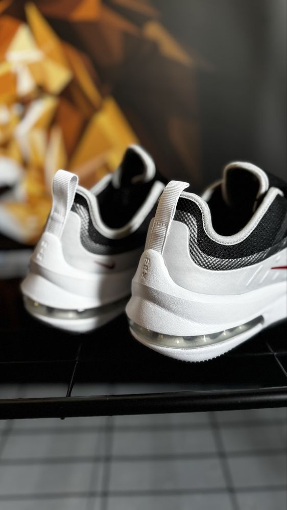 Кросівки Nike Air Max Axis AA2146-009 оригінал 40,5 (25,5 см)
