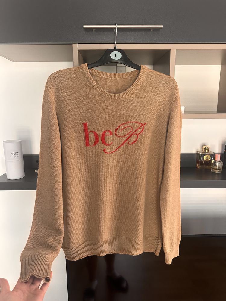 Blumarine вовна бежевий колір р. М