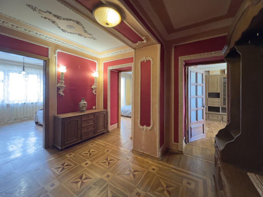 Продам 3-к квартиру пр.Оболонський 40