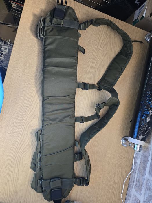 Pasoszelki Miwo wraz z ładownicami I torbą zrzutową