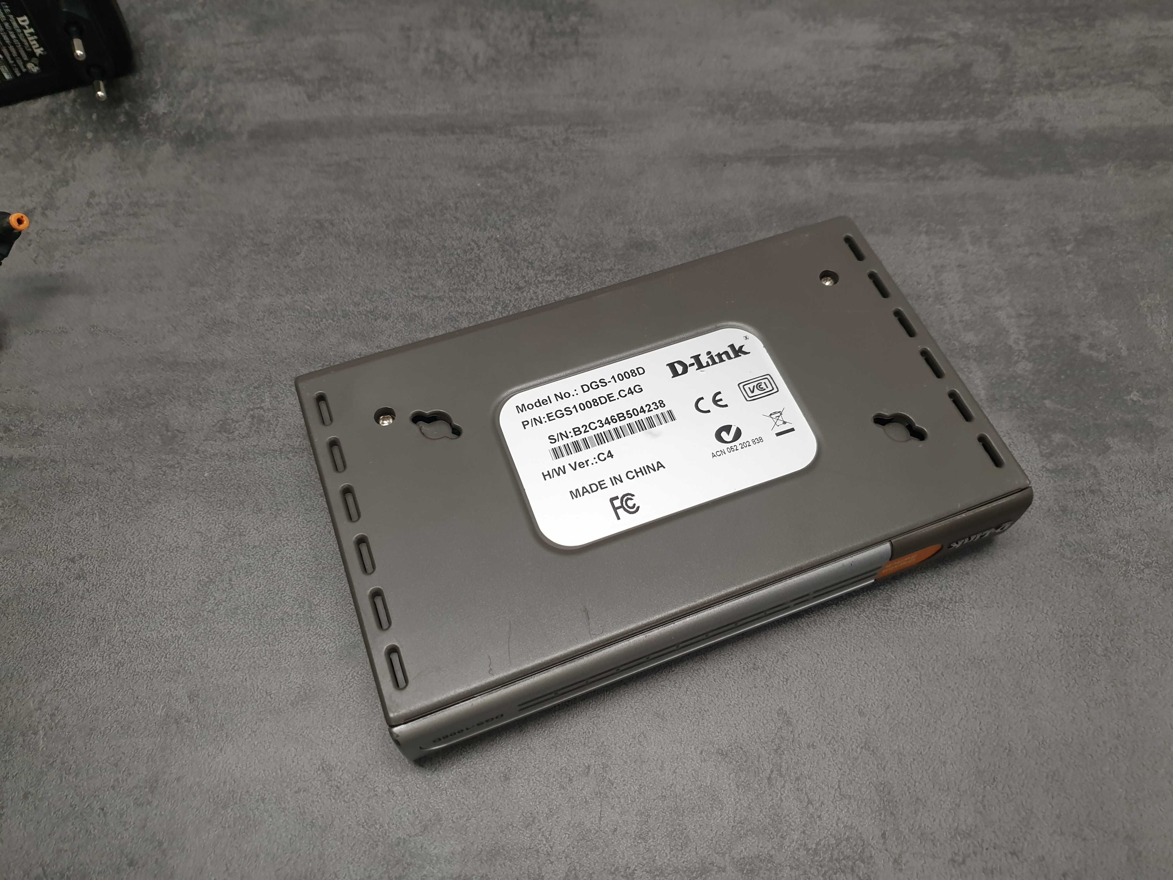 Switch Gigabit D-link de 8 portas (usado)