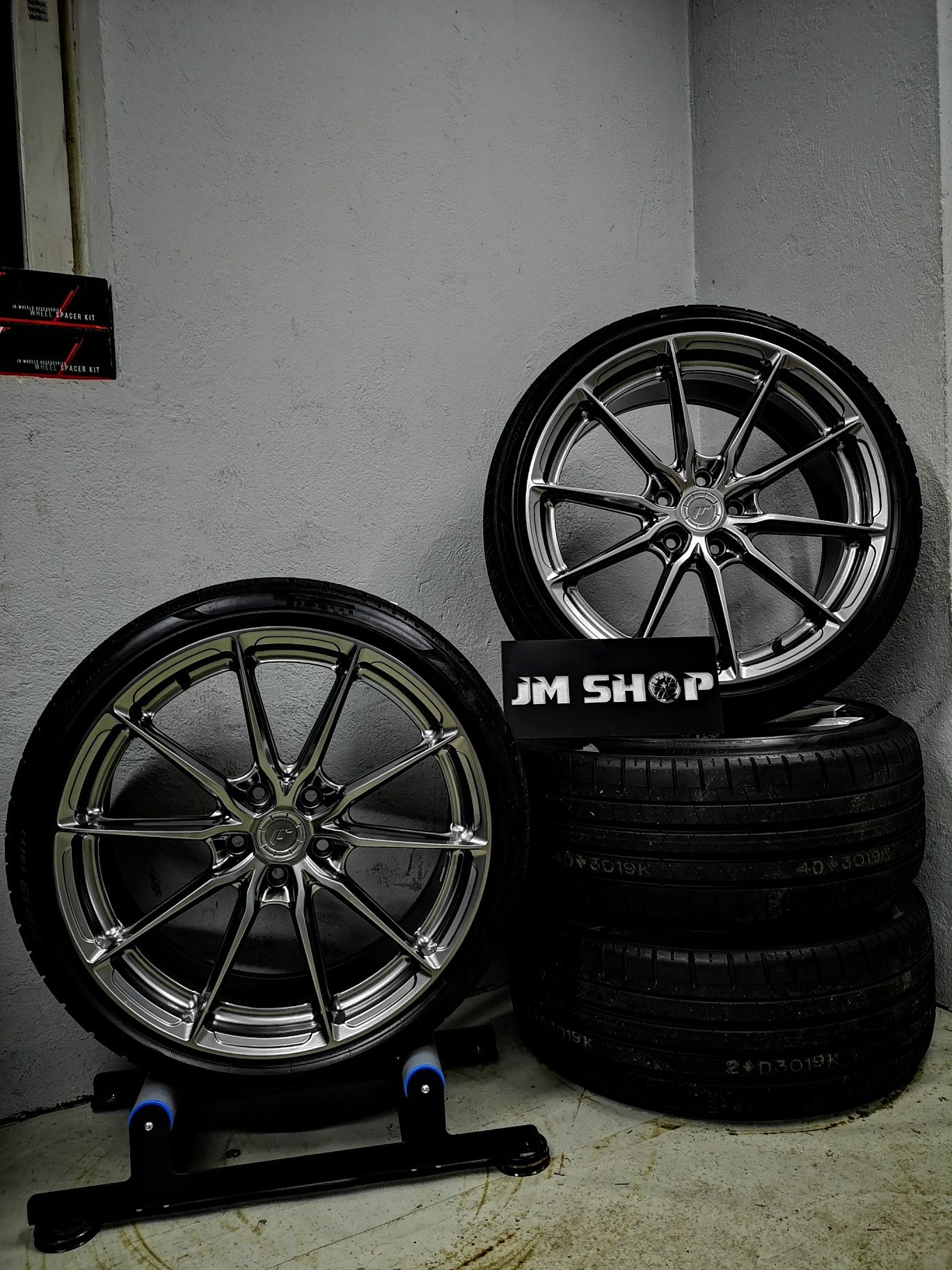Felgi Japan Racing JR37 19" 8,5J ET35 5x112 Hyper Black