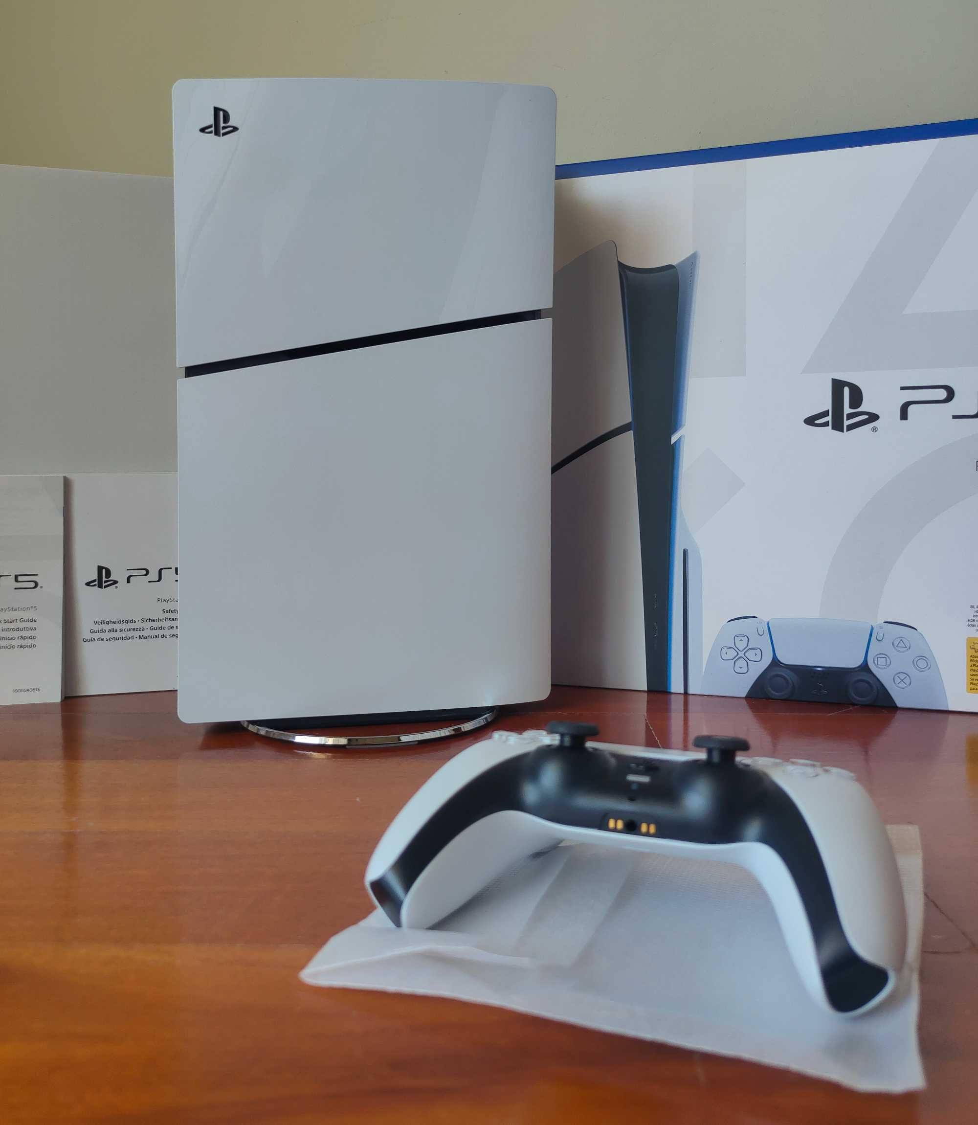 Playstation 5 Slim versão física [CD] em estado imaculado com garantia