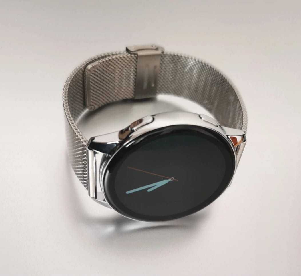 Smartwatch nowy srebrny