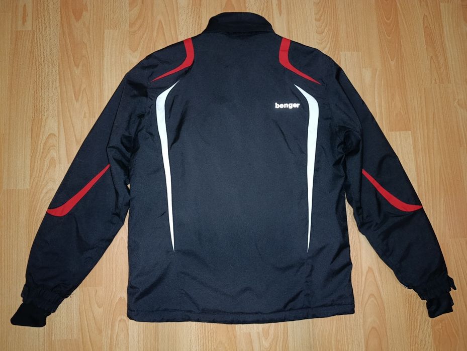 Продам чоловічу демісезонну куртку 48 розміру.