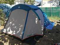 Tenda de campismo Quechua Arpenaz Family 4 - em bom estado