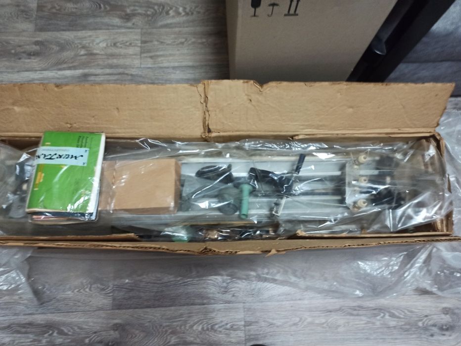 Двухфонтурная вязальная машинка Veritas 360