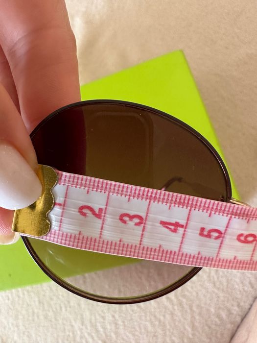 Солнцезащитные очки, сонцезахисні окуляри