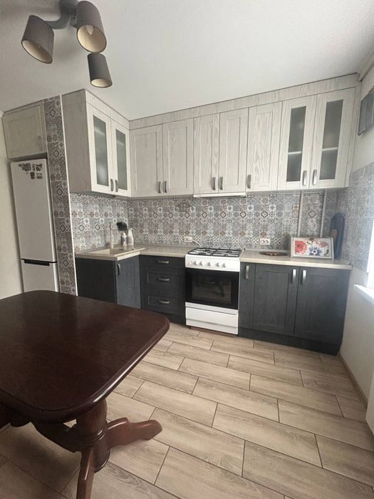 Топ пропозиція! 4к квартира з якісним ремонтом на газу!