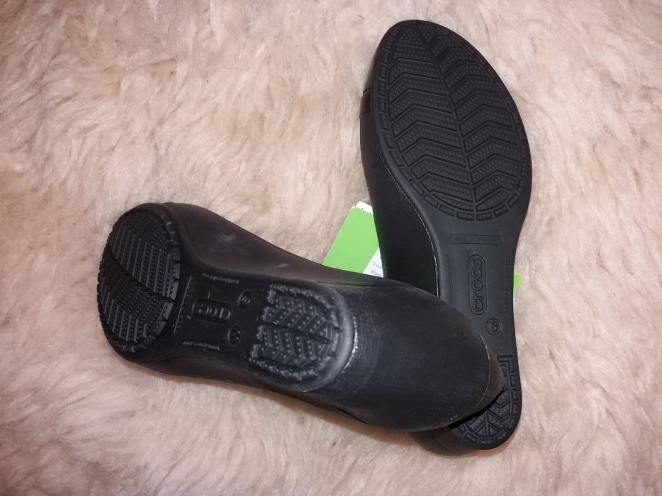 Туфли Crocs на танкетке 36 р.