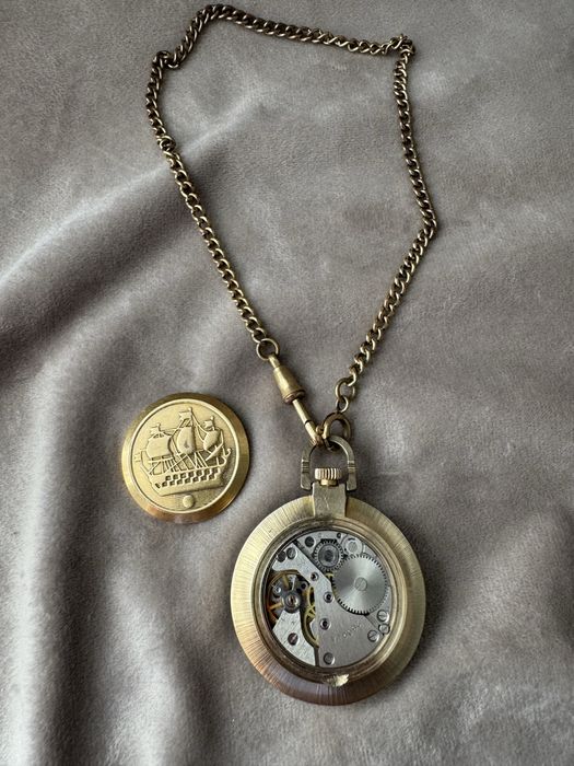 Кишеньковий годинник Ракета Вітрильник / Часи Ракета Парусник